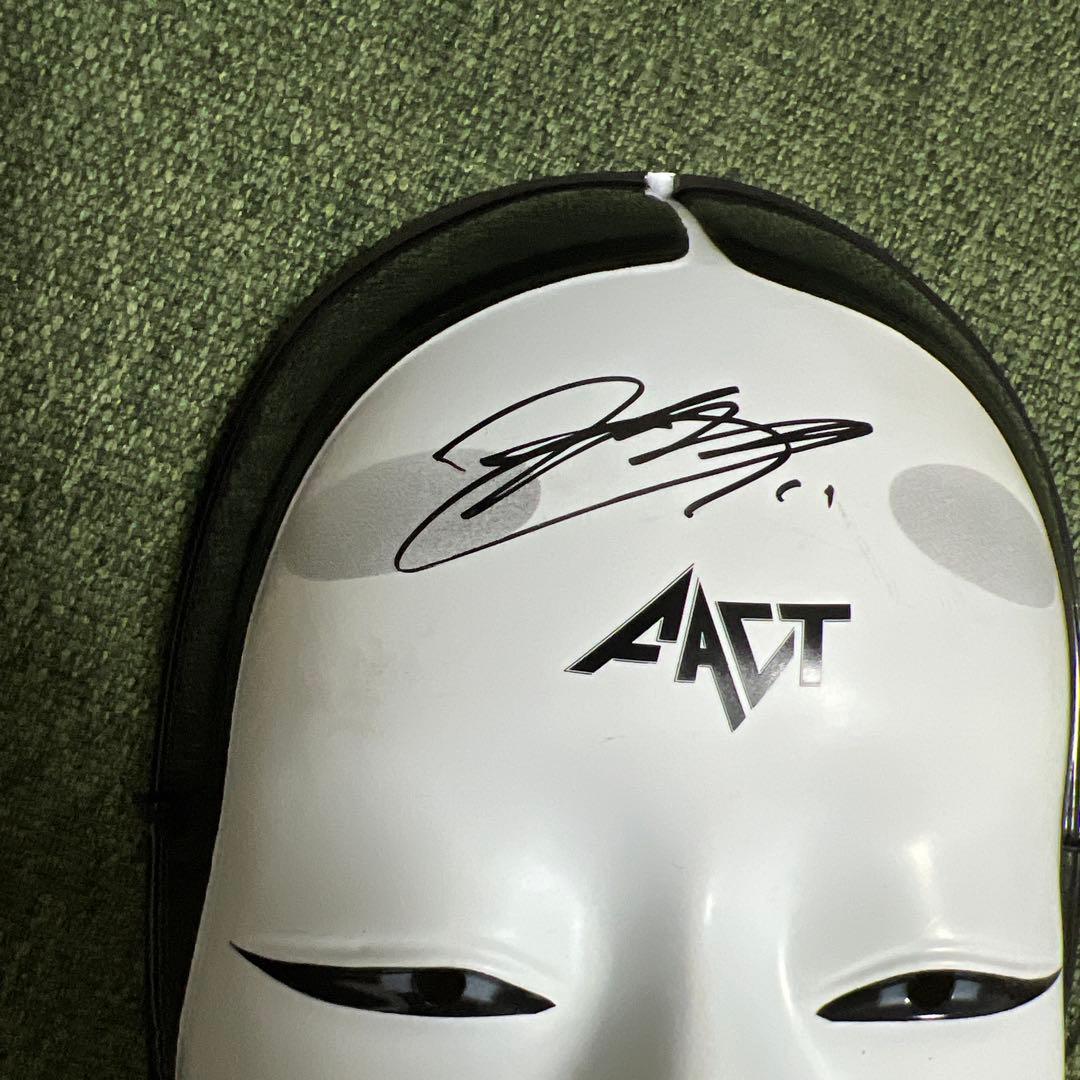 FACT サイン入り能面