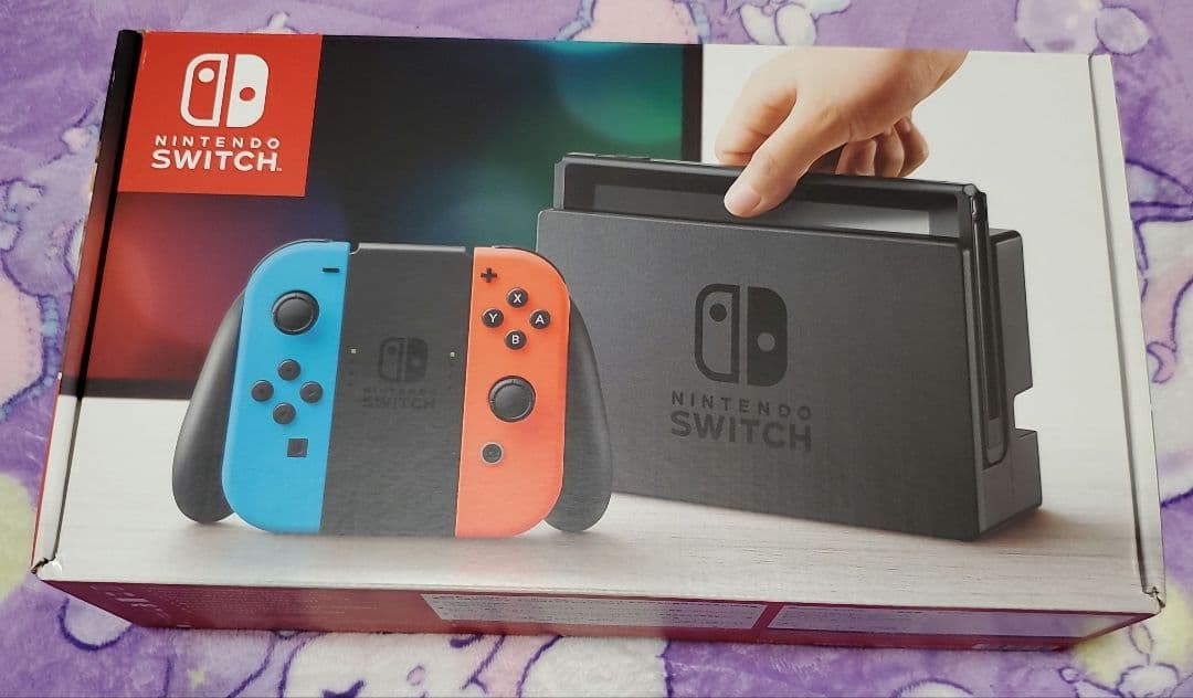 美品　Nintendo Switch ネオンブルー・ネオンレッド