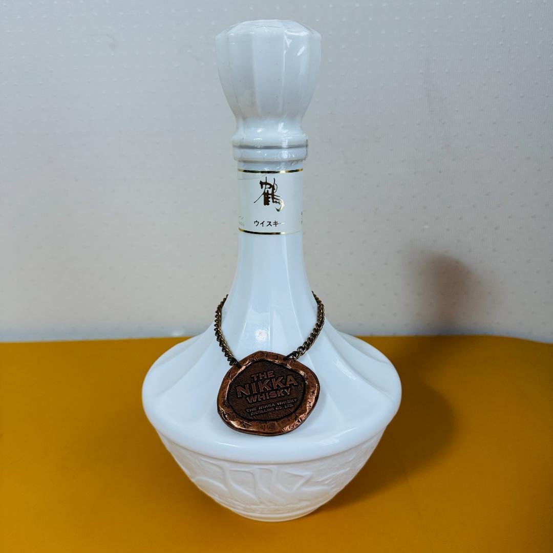ニッカウヰスキー 鶴 陶器 750ml 43%