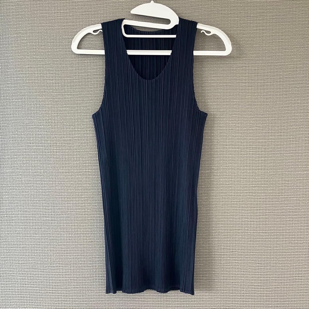 プリーツプリーズ　サイズ4 タンクトップ　ネイビー