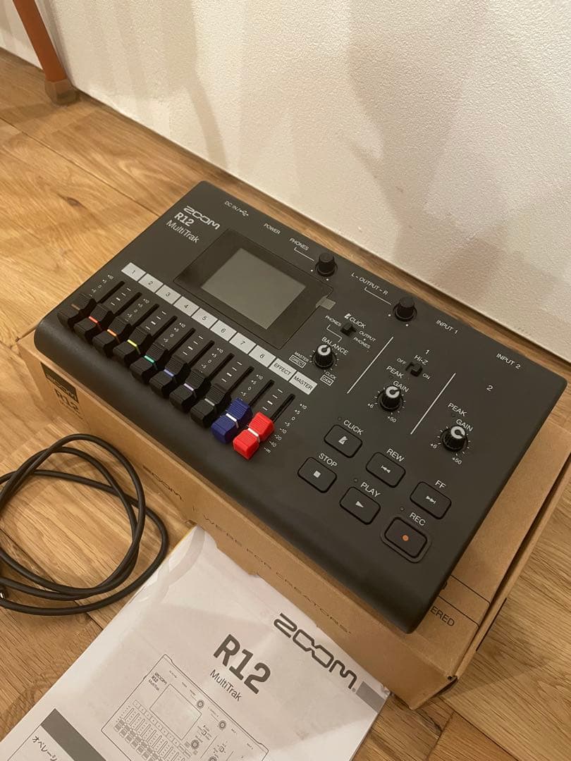 ZOOM R12 マルチトラックレコーダー　MTR