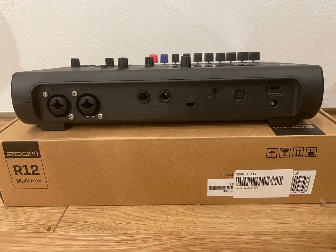 ZOOM R12 マルチトラックレコーダー　MTR
