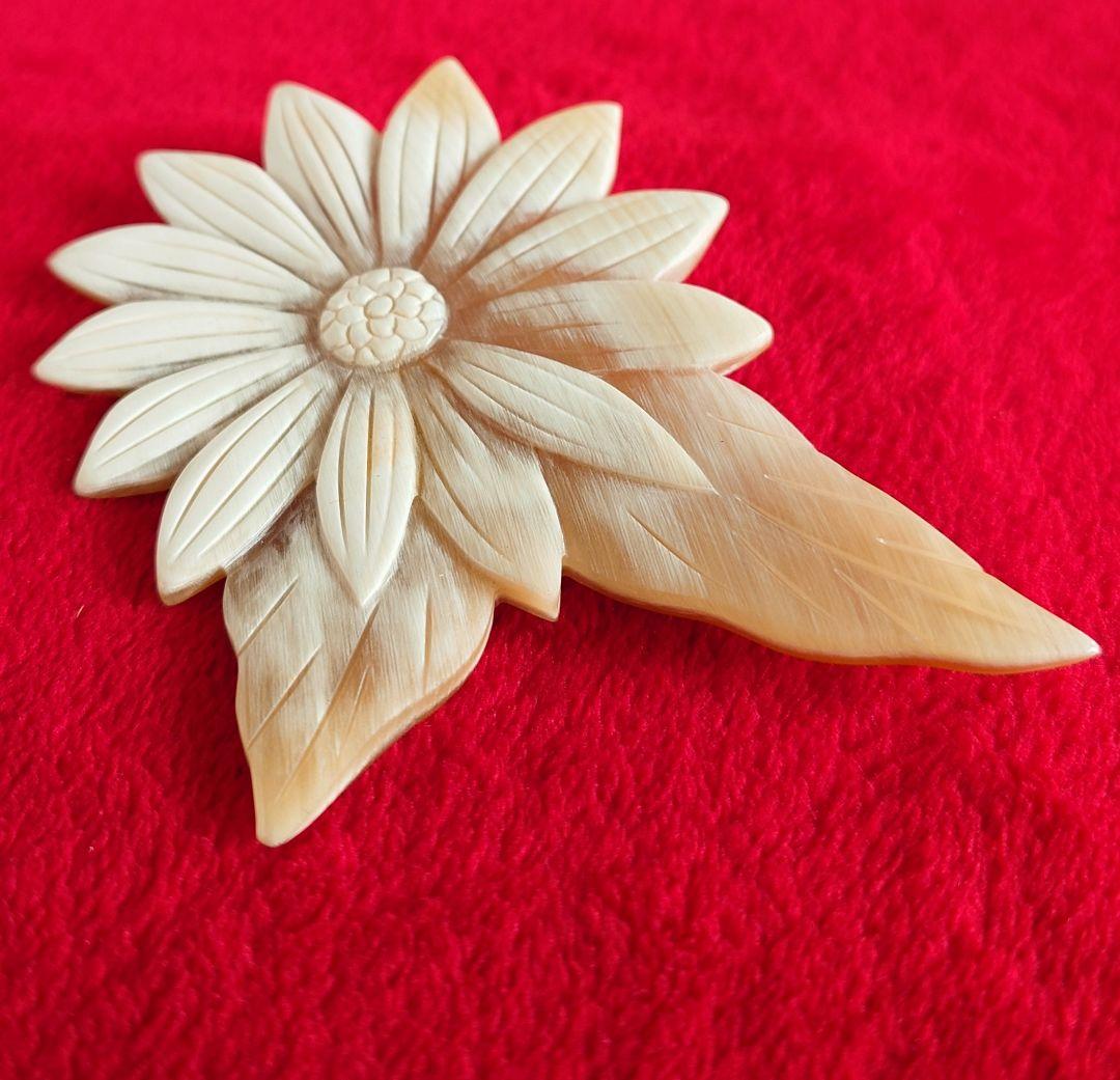 ブローチ イヤリング 水牛 彫刻 花 楕円ツイスト D2＆963 627 697