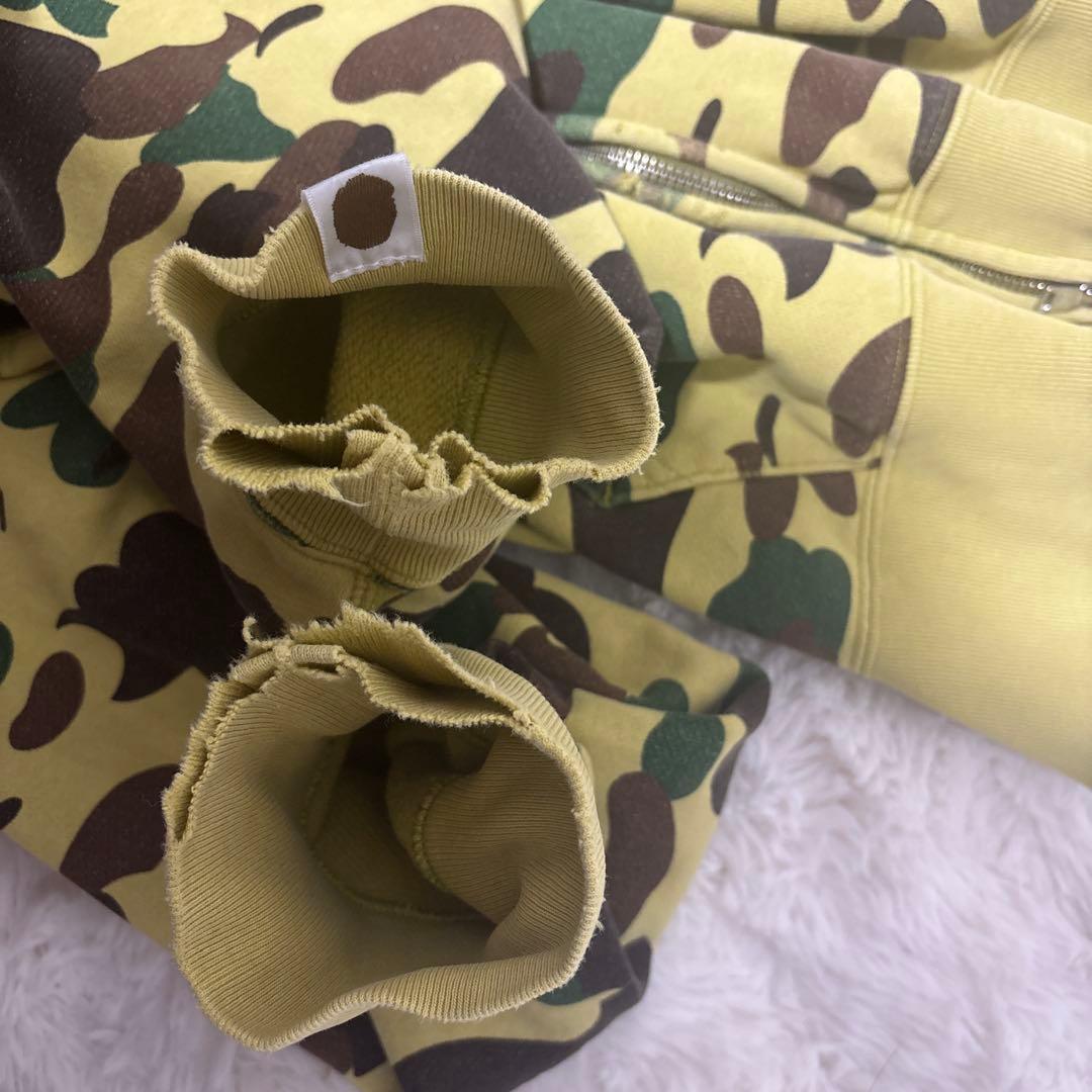A BATHING APE カモフラージュジップパーカー