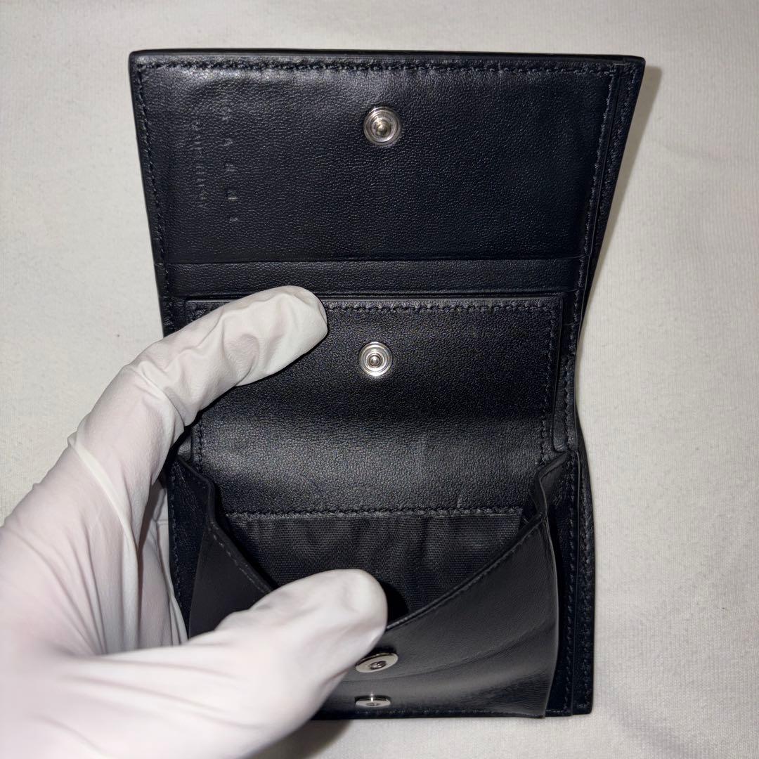 ゆんMARNI ブラックレザー 二つ折り財布