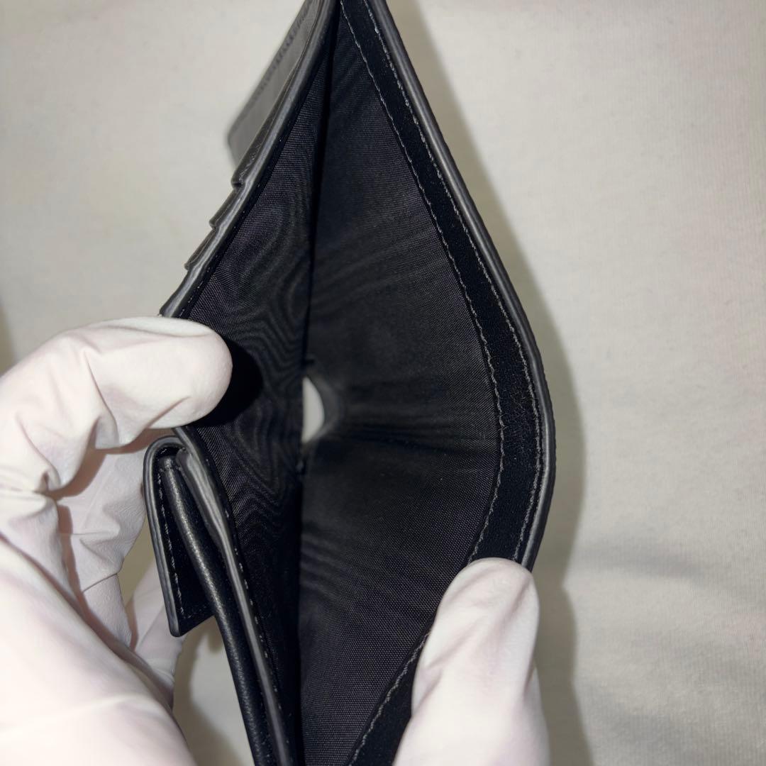 ゆんMARNI ブラックレザー 二つ折り財布