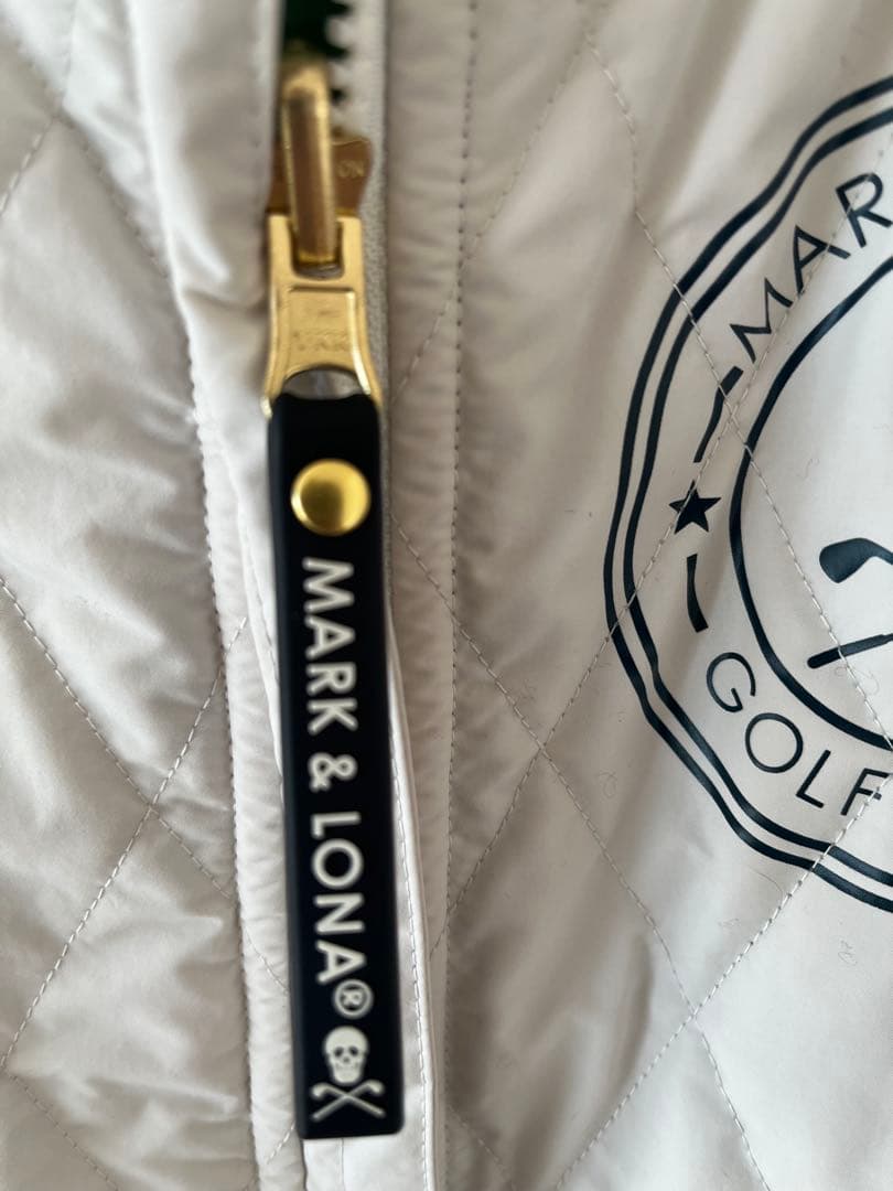 マークアンドロナ リバーシブルベスト