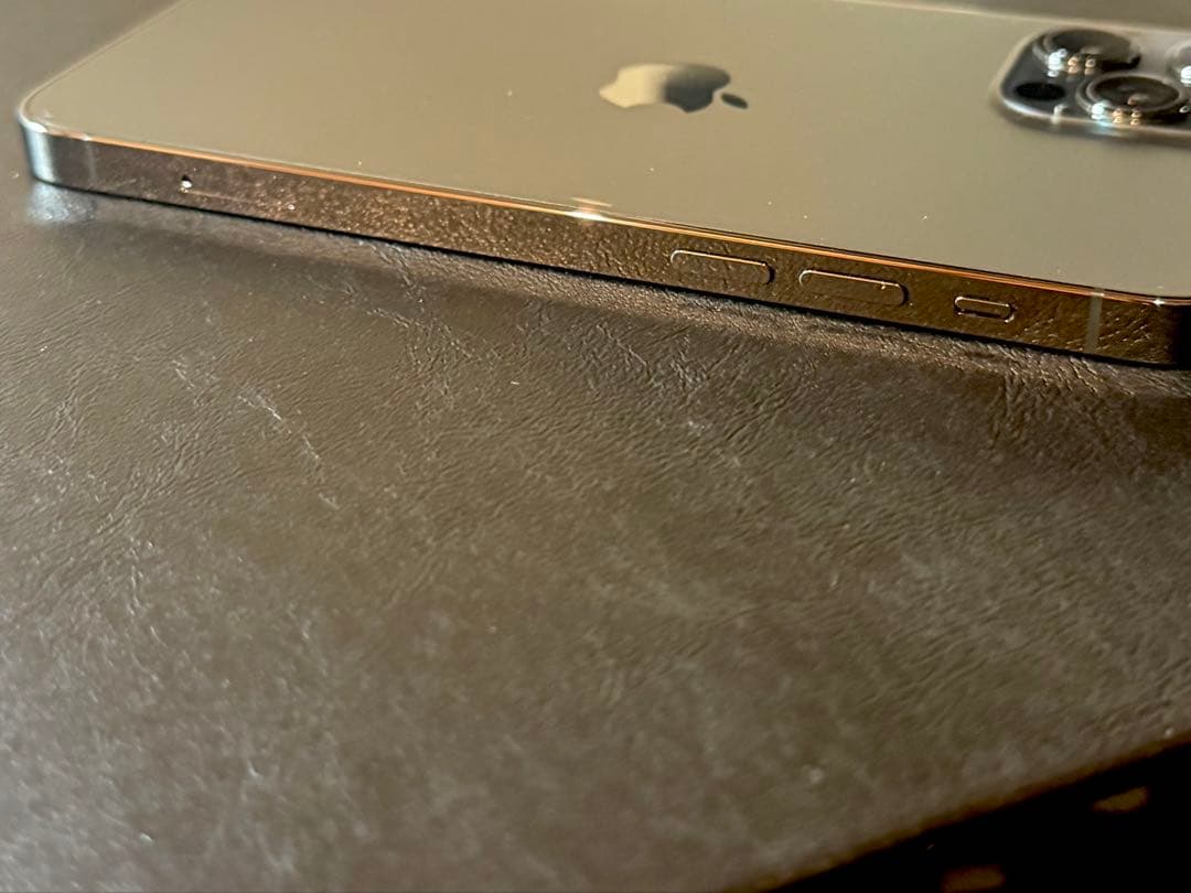 超美品/iPhone 12 Pro/256GB/グラファイト/SIMフリー