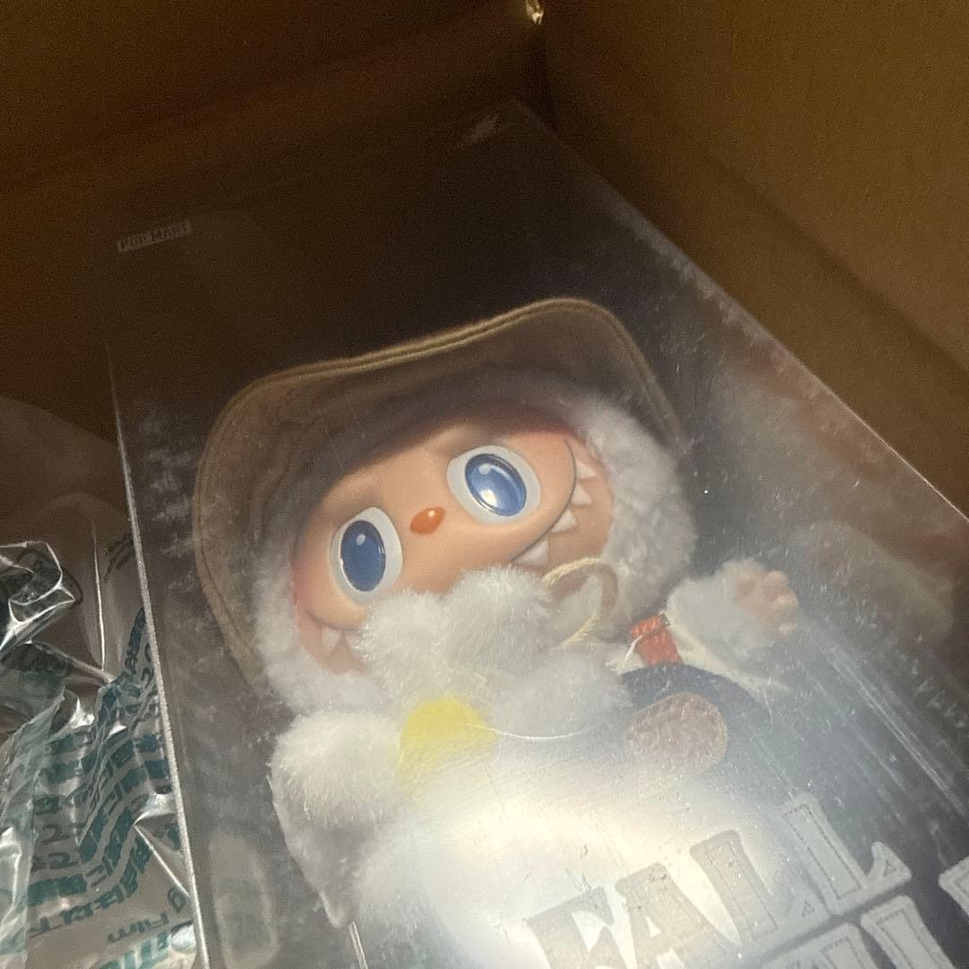 POP MART FALL IN WILD ＆LET'S CHECKMATE