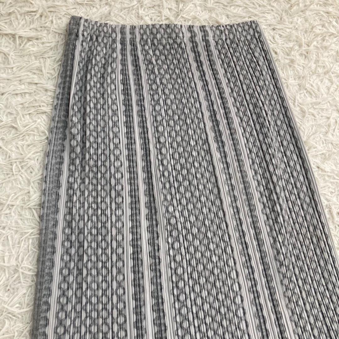 15954✨良品✨プリーツプリーズ スカート 希少柄 総柄 白 グレー