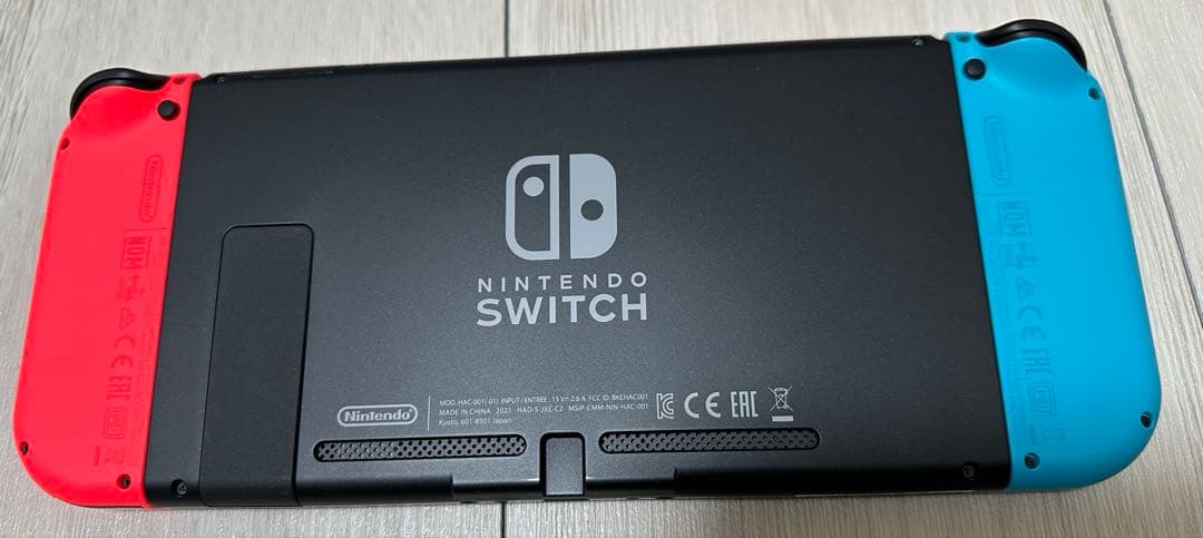Nintendo Switch バッテリー強化版　ネオンブルー・ネオンレッド