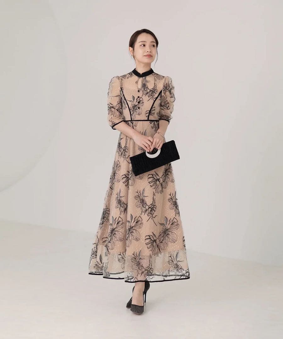 Leja／パイピングハイネック花柄ラメレースワンピースドレス