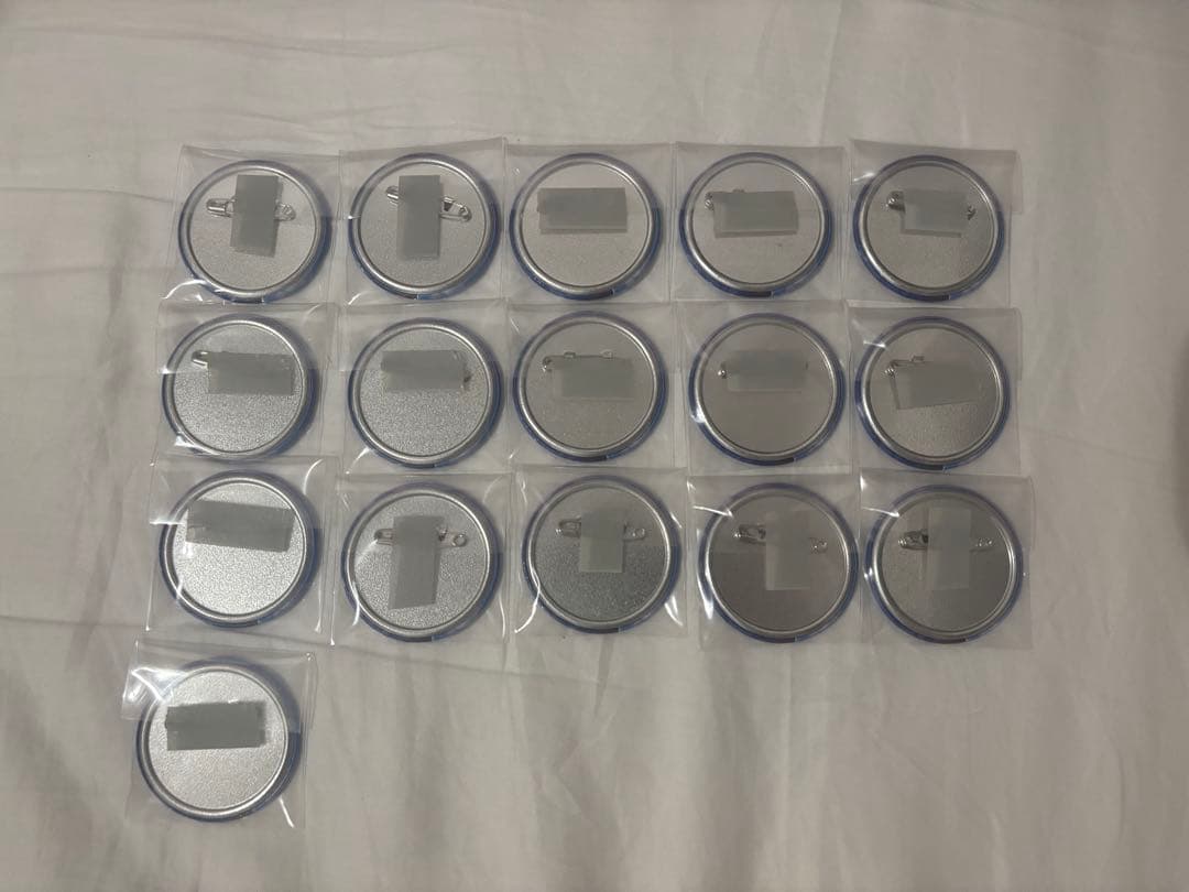 潔　世一　浴衣　缶バッジ