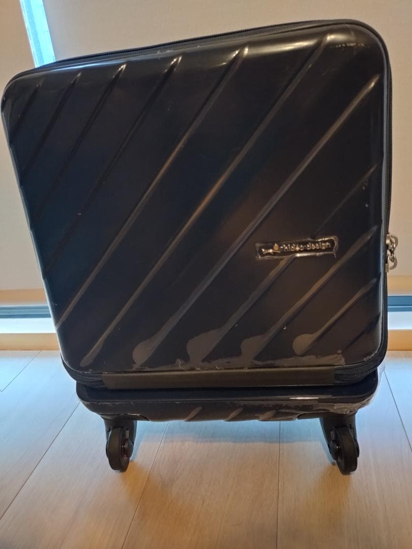 ≪未使用≫ HIDEO WAKAMATSU 機内持ち込みスーツケース(NAVY)