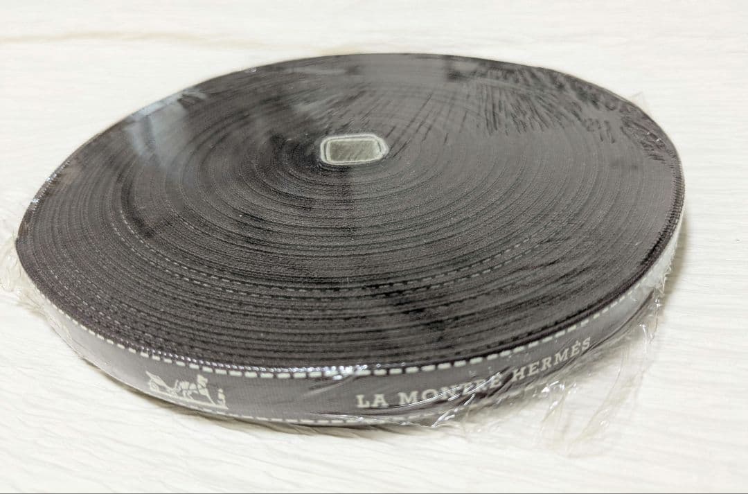 エルメス　リボン　ロール　HERMES LＡ MONTRE　本物　ラッピング