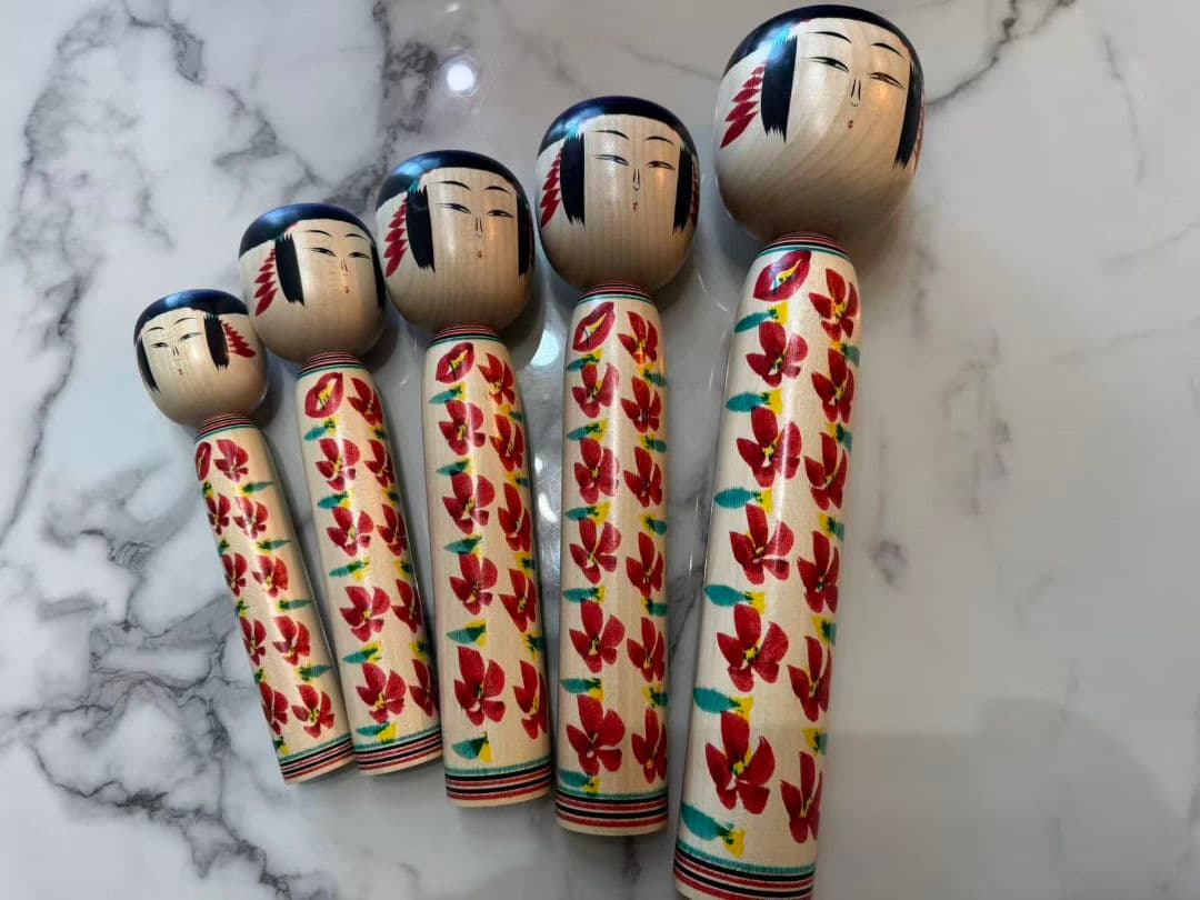 こけしセット（赤い花柄）5種類