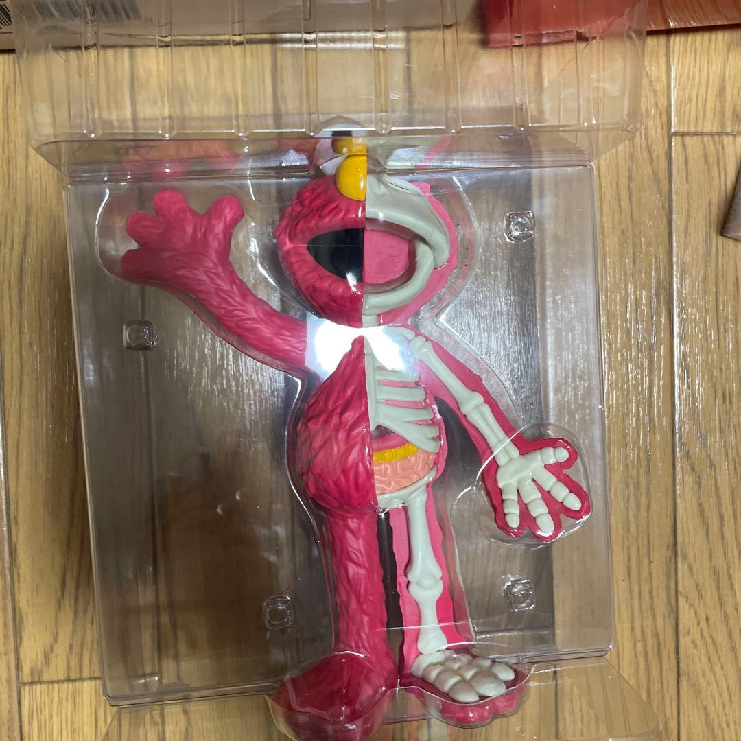 セサミストリート　エルモ　フィギュア　Mighty Jaxx