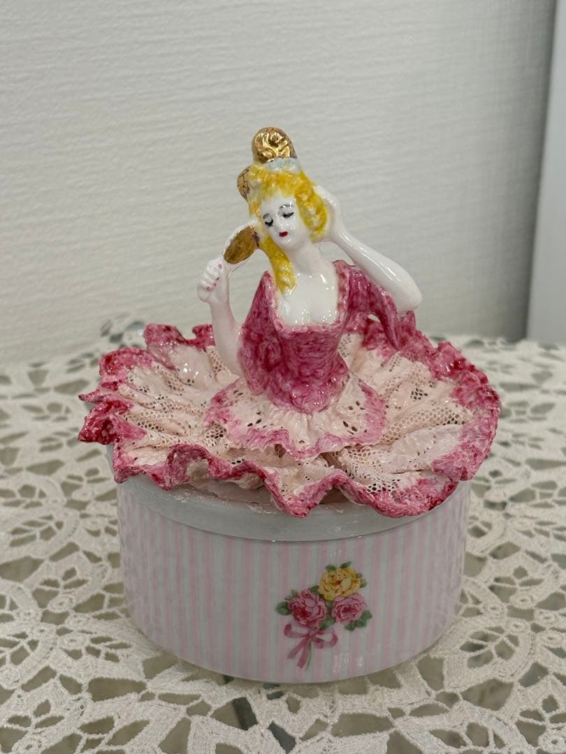 マリーさま小物入れ