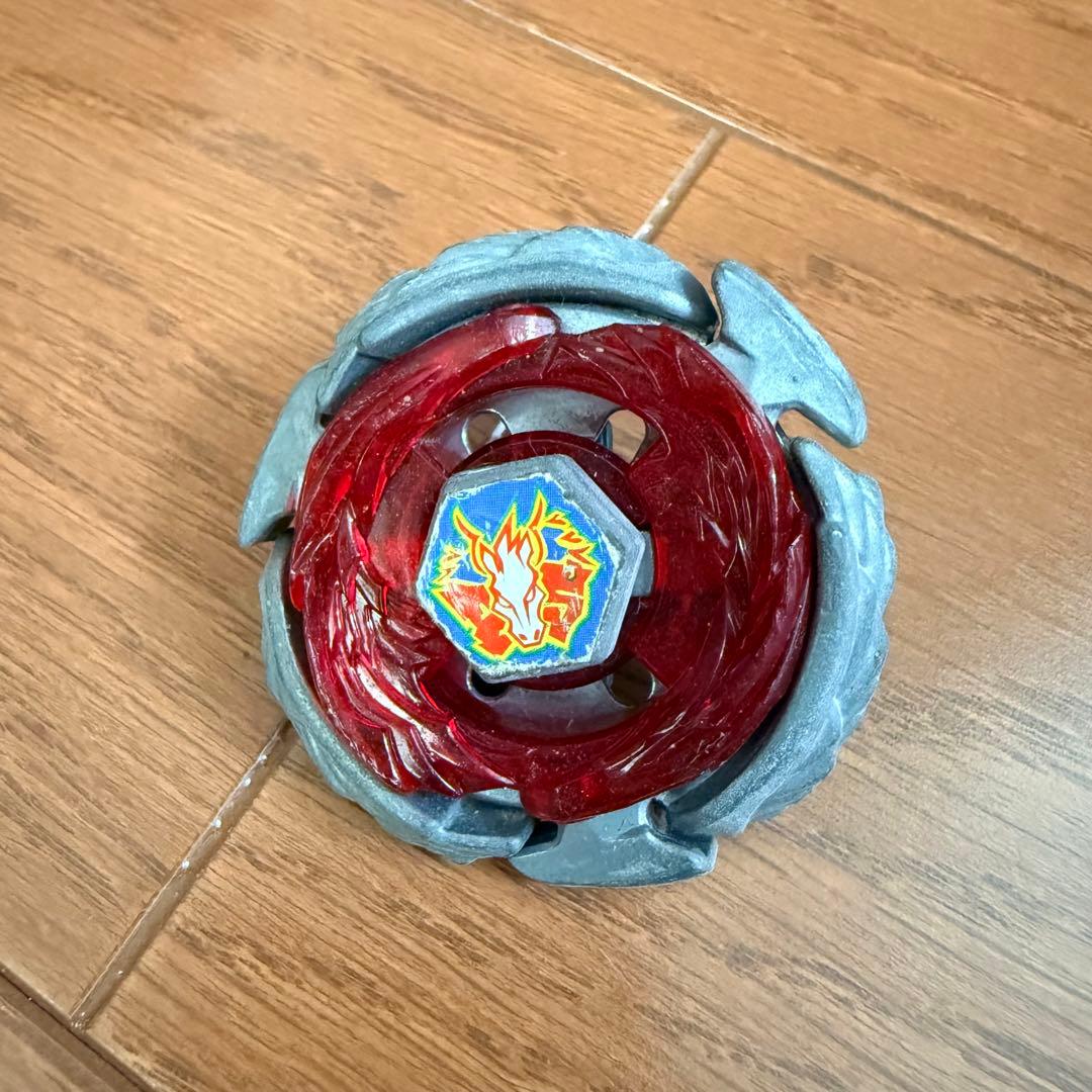 a*3様 メタルファイトベイブレードセット まとめ売り 獣エンブレム付き　第二世