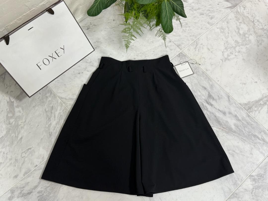 める'24年★未使用級★FOXEYフォクシーパンツ フレアキュロットⅡ40