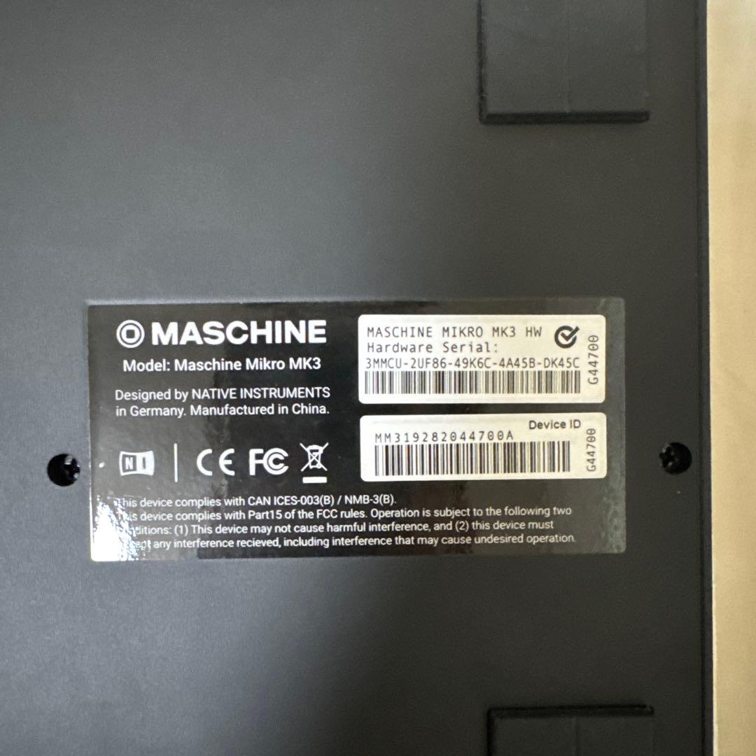 MASCHINE MIDIコントローラー 黒