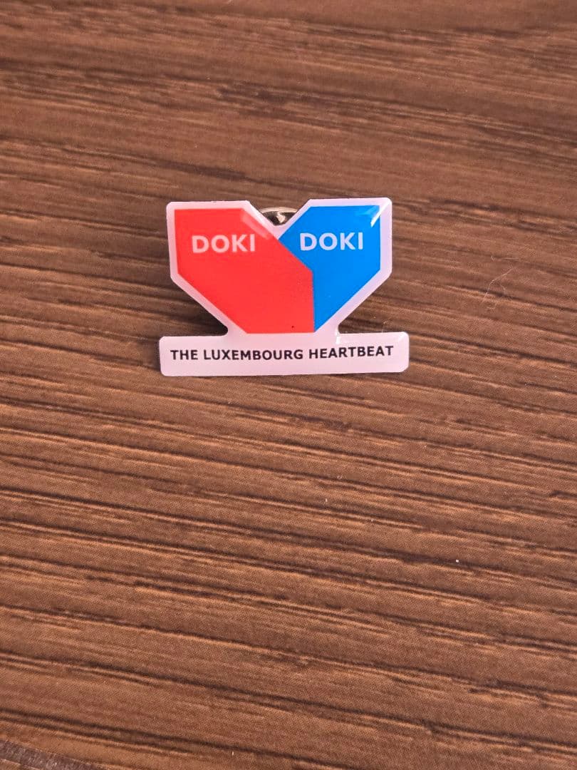 大阪万博　DOKI DOKI ピンバッジ ルクセンブルク