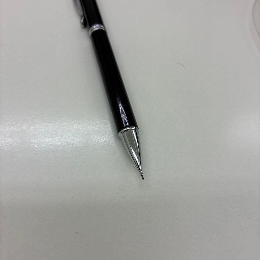 黒のシャープペンシル 本体