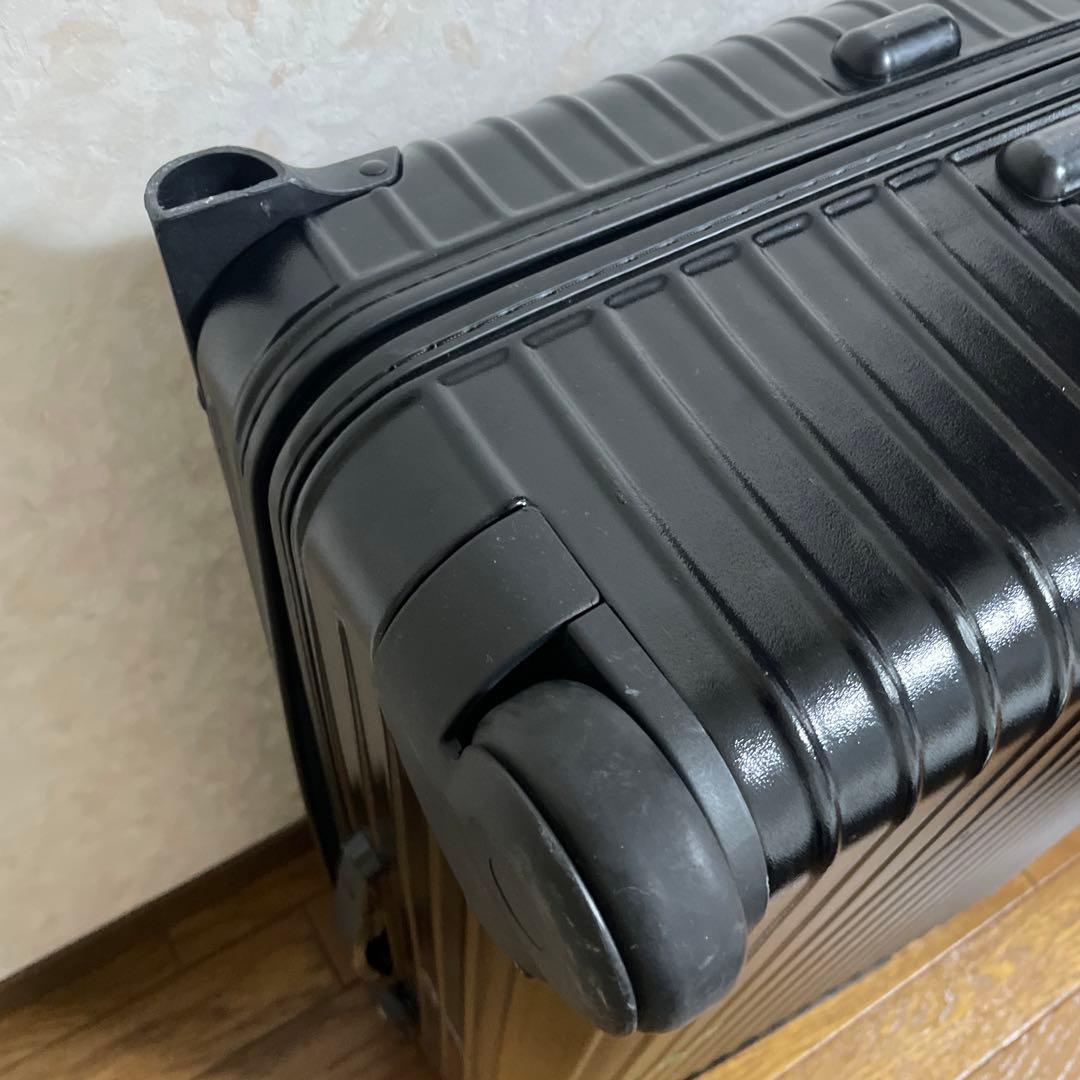RIMOWA リモワ　82L サルサ　キャリーケース　2輪　851.70 黒