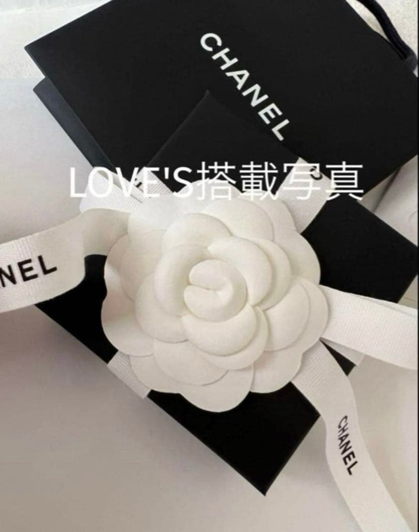 CHANEL 新品未使用　ブローチ
