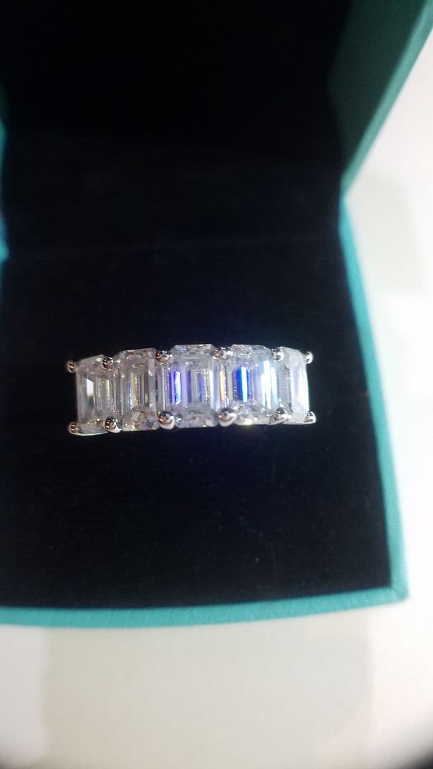 K！新作リング♡最高級モアサナイト エメラルドカットハーフエタニティ