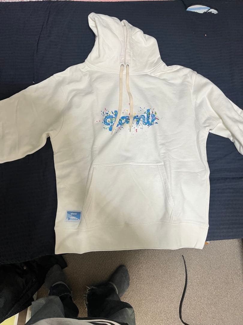 glamb×常闇トワ ホワイトパーカー