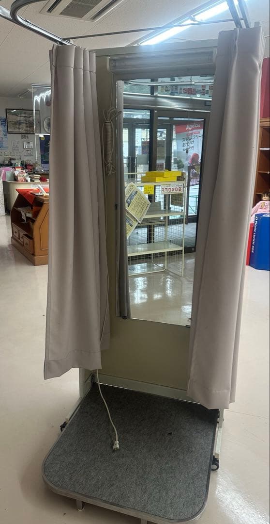 店舗用 試着室 フィッティングルーム キャスター付きカーテン式 閉店処分 業務用