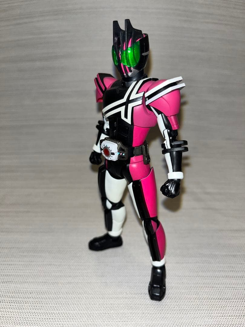 S.H.Figuarts真骨彫 仮面ライダーディケイド ネオディケイドライバー