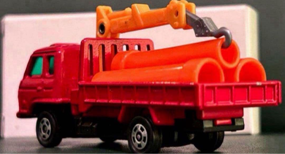 トミカ UD コンドル クレーン付カーゴトラック スーパーギフト