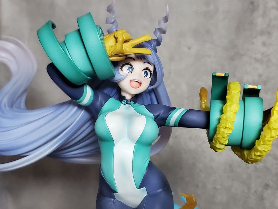 波動ねじれ フィギュア スピリテイル