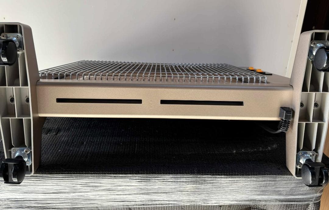 サンルミエ キュート 遠赤外線 暖房器 E800LS パネルヒーター Used