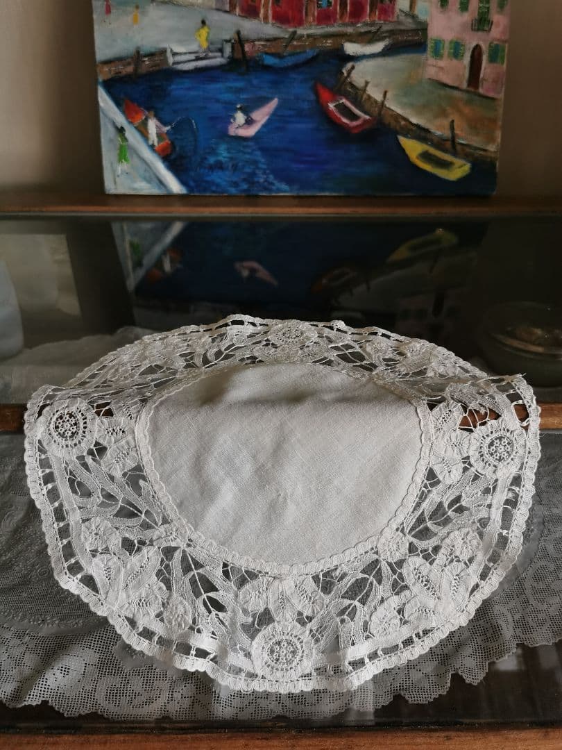 アンティーク ベルギープリンセスレース 30㎝ドイリー 向日葵＆小花モチーフ