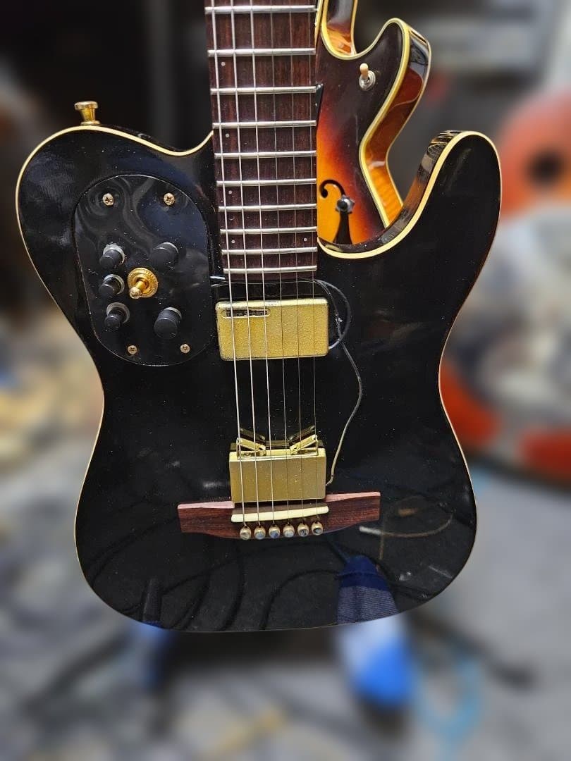 オンリーワン！Godin acousticaster レース他改良多数　動画！