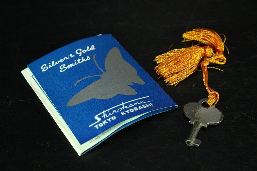 銀製 刻花紋 宝石箱 silver 鍵付 未使用(K-XA675)