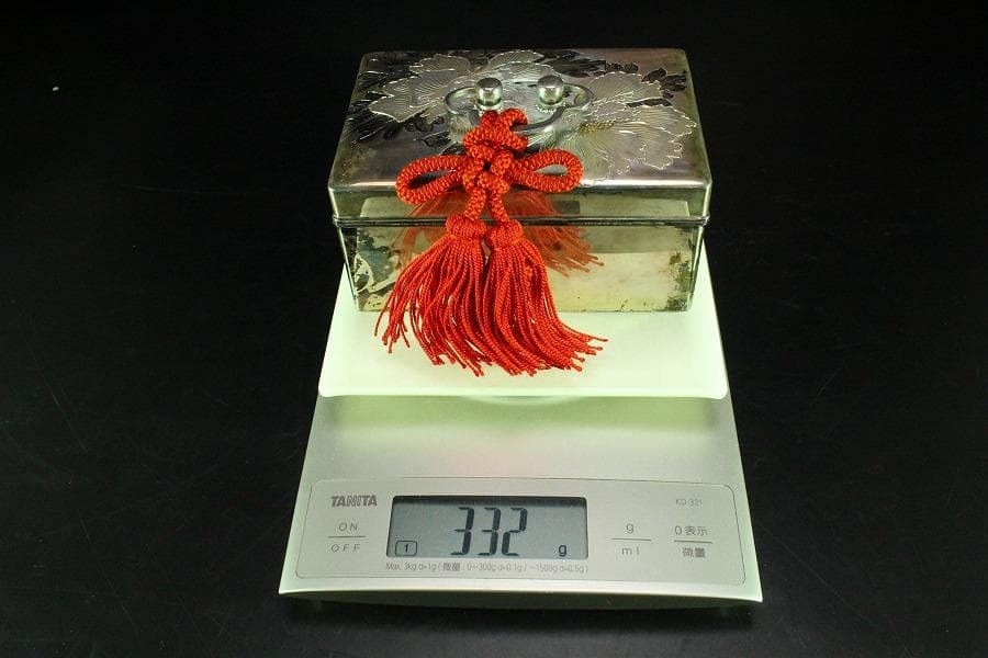 銀製 刻花紋 宝石箱 silver 鍵付 未使用(K-XA675)