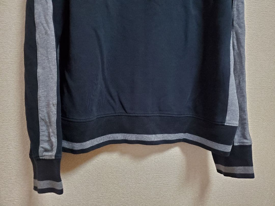 バーバリー　ブラックレーベル ホースマーク入り　ジップアップパーカー