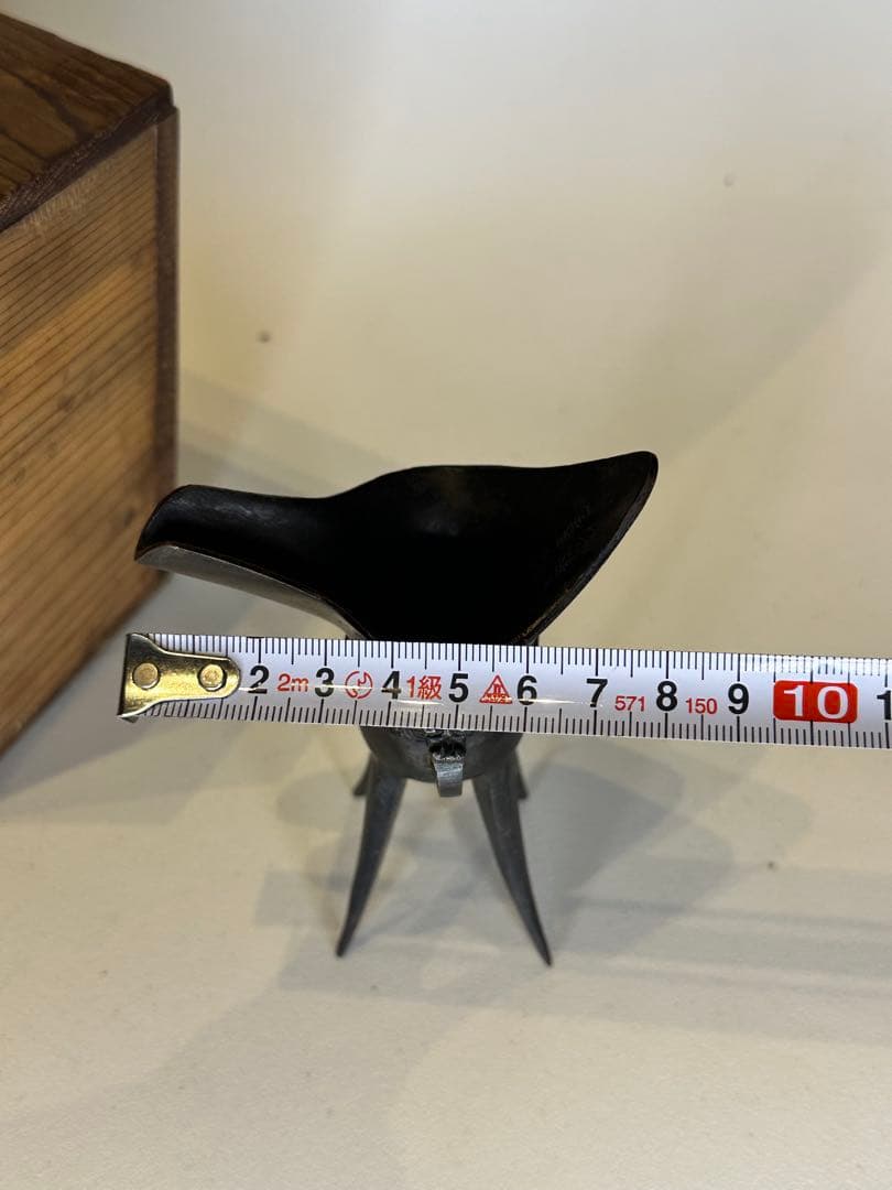 青銅器 三足 酒樽 古美術 中国 木製箱付き 内側文字入り