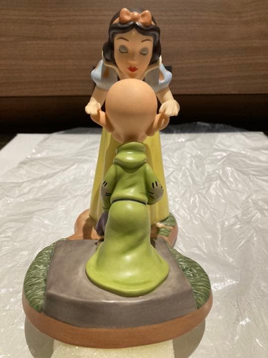 wdcc 白雪姫 まぬけの甘い見送りフィギュア ディズニー 置き物