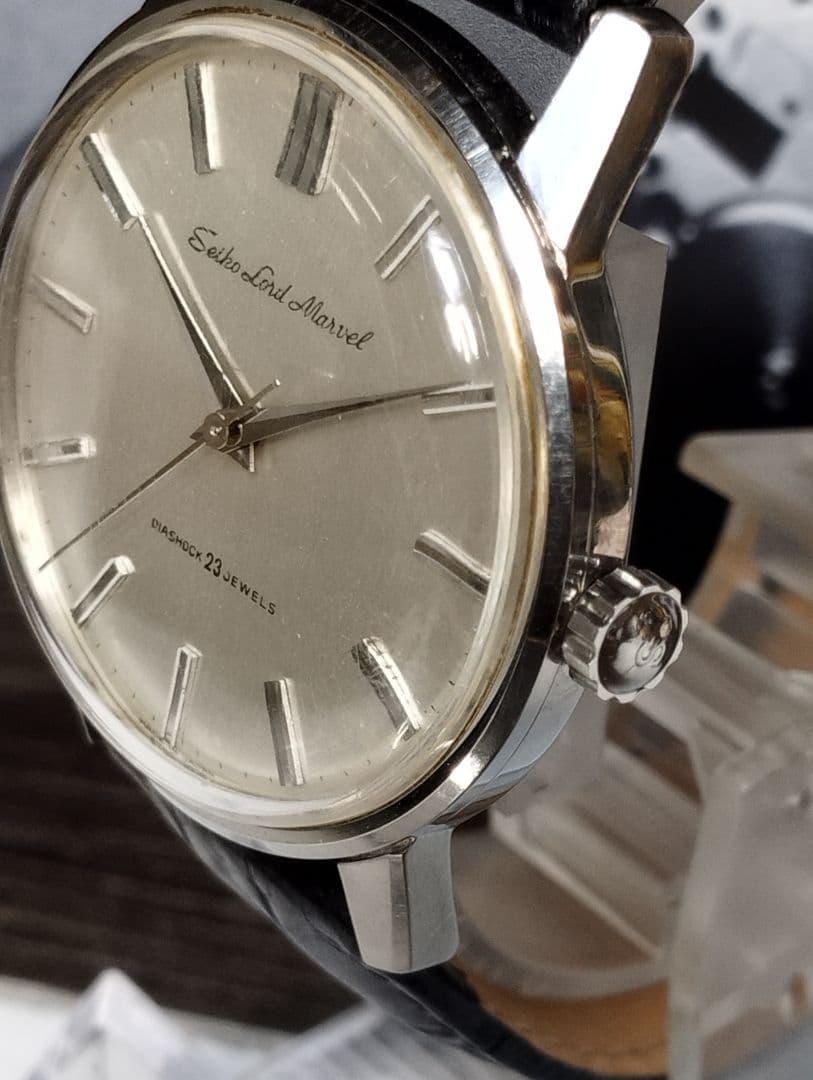 【昭和国産腕時計】 セイコーロードマーベル　23石　秒針規正付き　OH済み