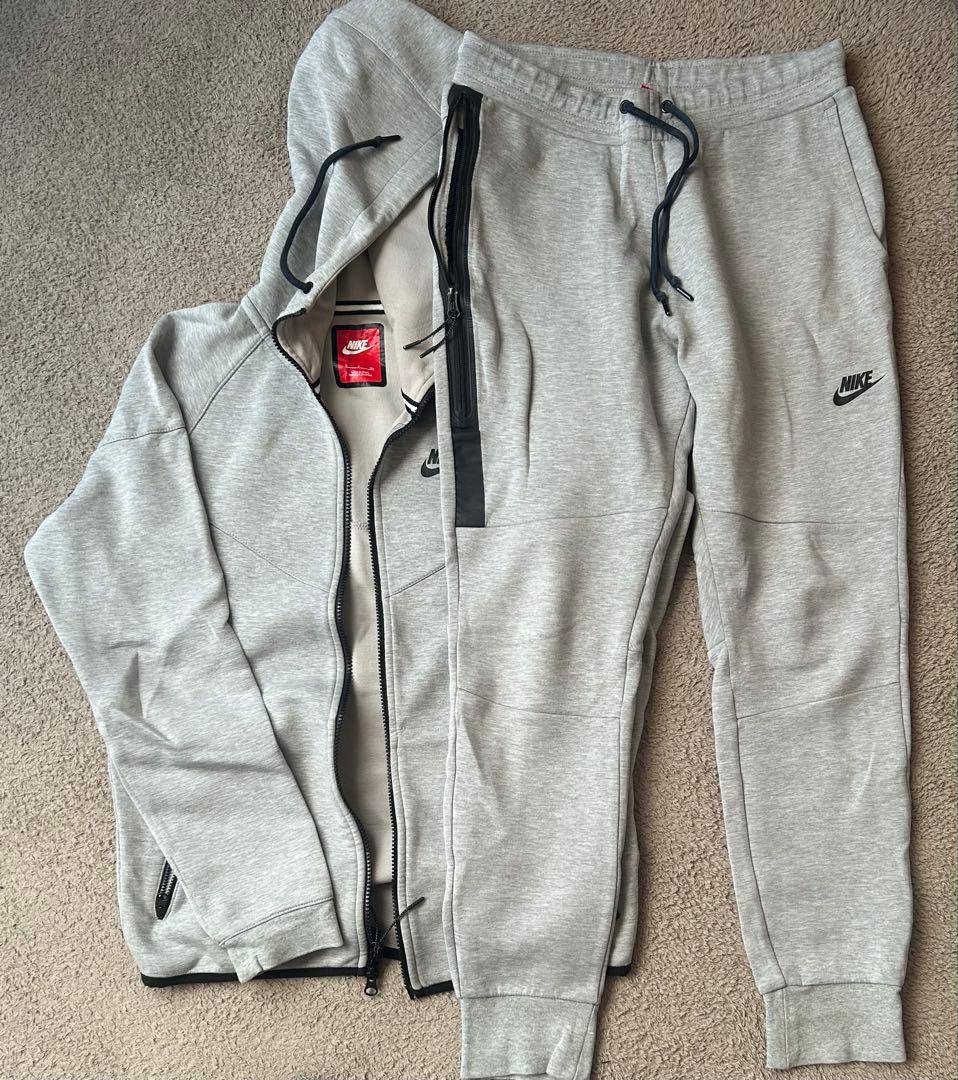 Nike テックフリース　上下セット