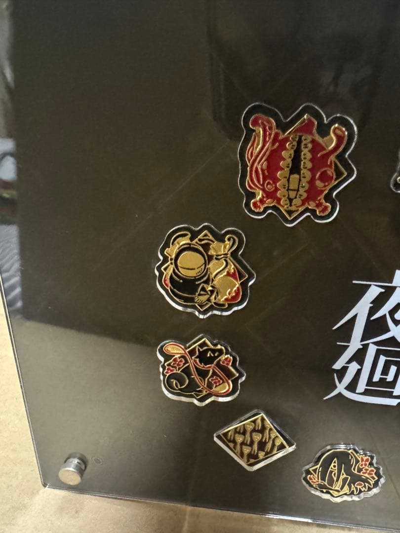 お*ん様 夜廻・新夜廻 ピンバッジ コンプリートセット 台座付き