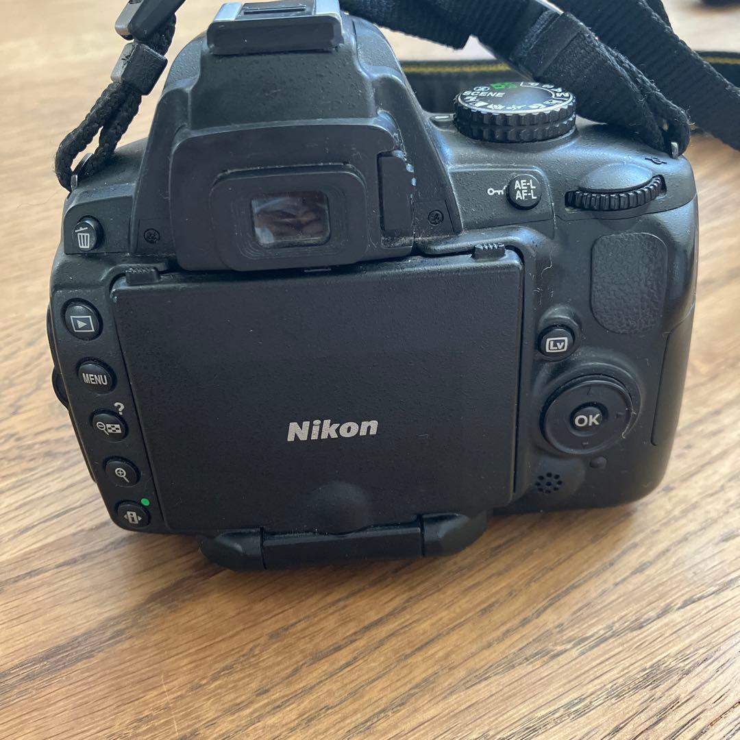 Nikon D5000 動画撮影・自撮り可 手振れ補正付