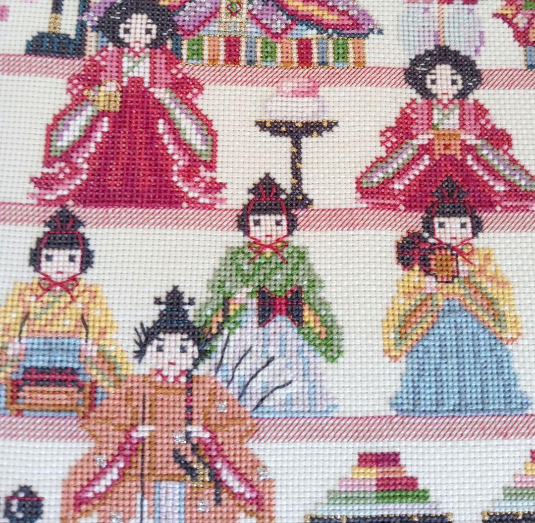 ぱんなちゃん　ホビーラホビーレクロスステッチ〈雛段飾り〉完成品