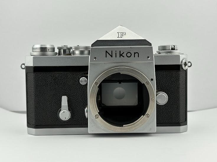 ★美品★ ニコン NIKON F アイレベル 中期型 ボディ シルバー