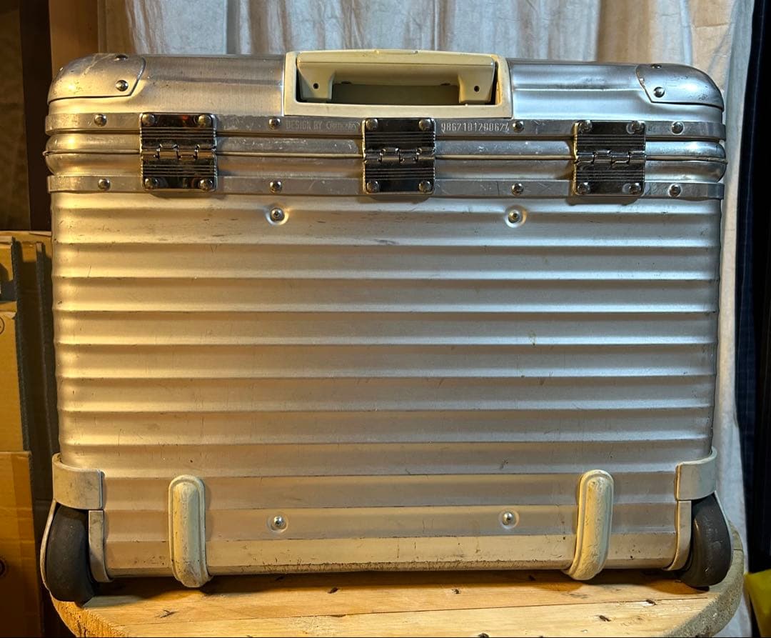 リモワ　パイロット　トロリー　2輪